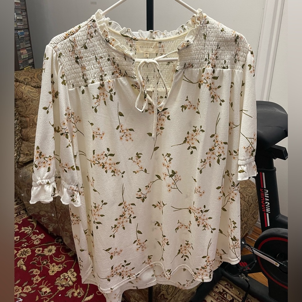 Melloday Floral Smocked Short Sleeve cream blouse